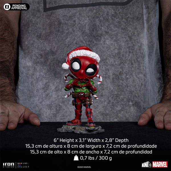Iron Studios Marvel Deadpool Holiday Version Mini Co Collectible Figure